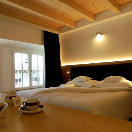 Hotel La Meridiana Мадезимо Екстериор снимка