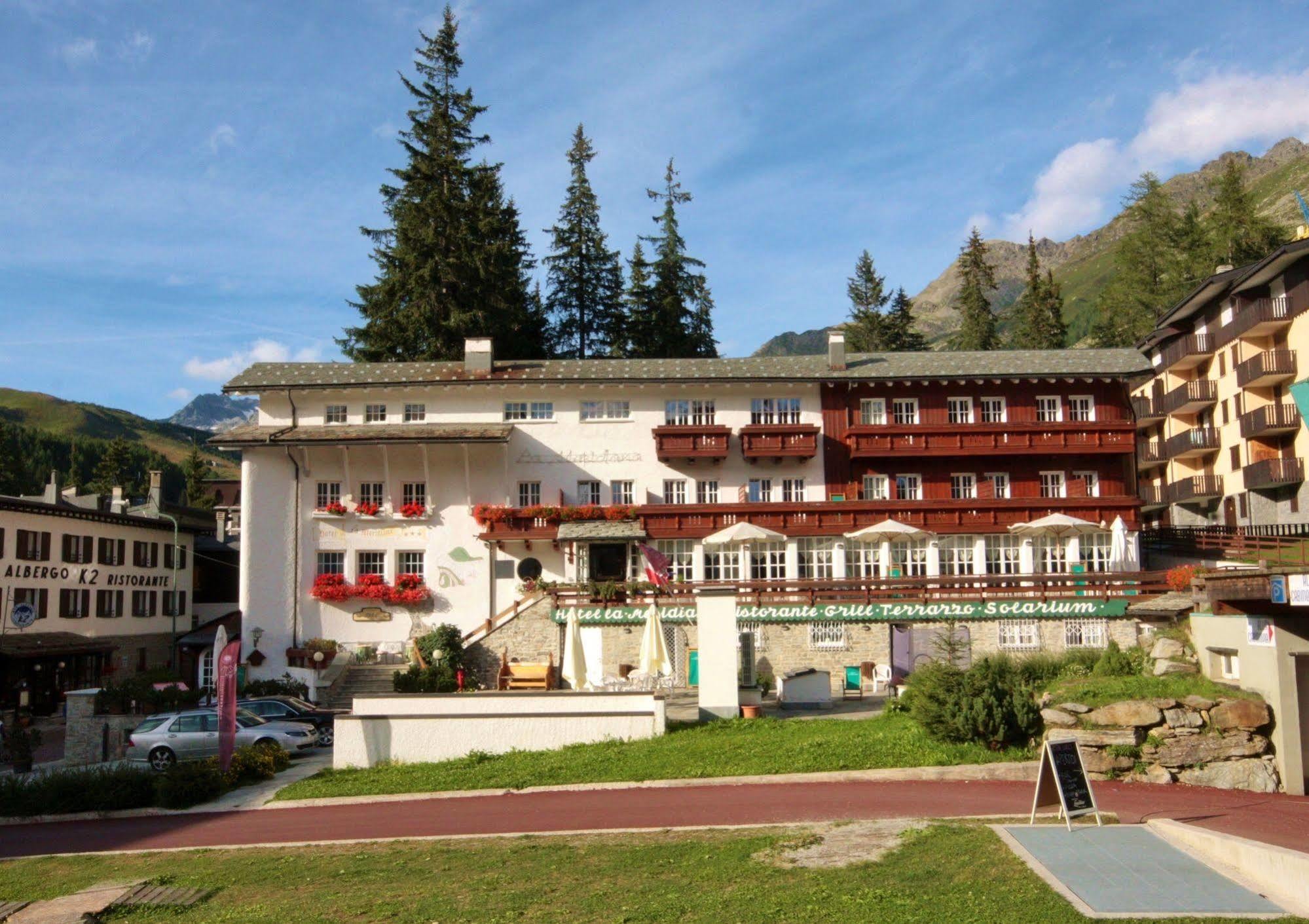 Hotel La Meridiana Мадезимо Екстериор снимка